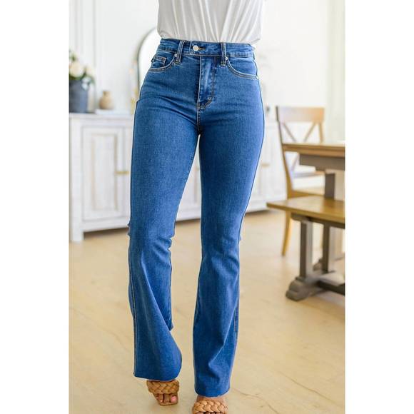 NEW JUDY BLUE high rise tummy control flared jeans in medium wash - Picture 2 of 5
